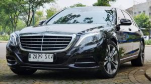 Sewa Mercedes Benz dengan jangka waktu berdasarkan pemakaian per-hari, minimal jangka waktunya 5 jam....